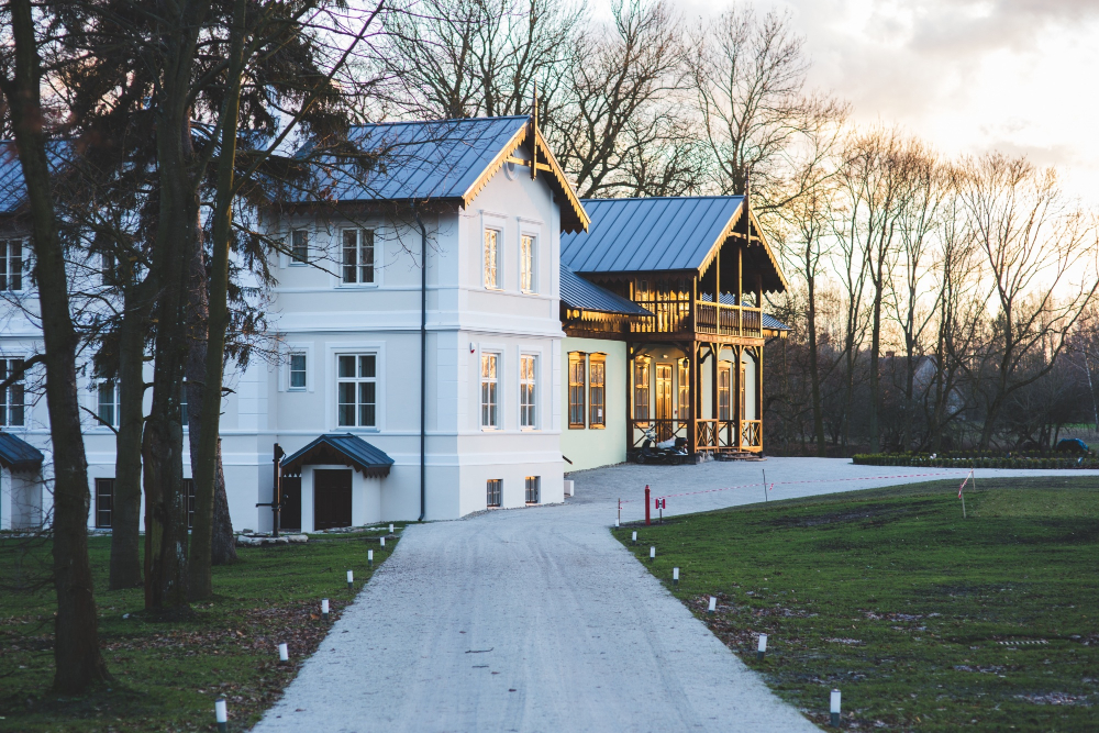 Selling a Flood-Damaged House: How to Sell and What Buyers Expect